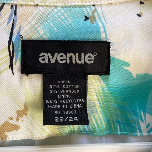 Avenue White & Blue Floral Print Long Sleeve Stretch Jacket (22/24) - Picture 3 of 9